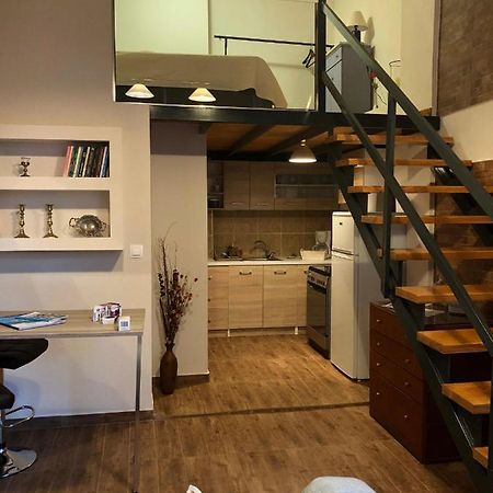 Your Vacation Home In The Center Of Каламата Экстерьер фото